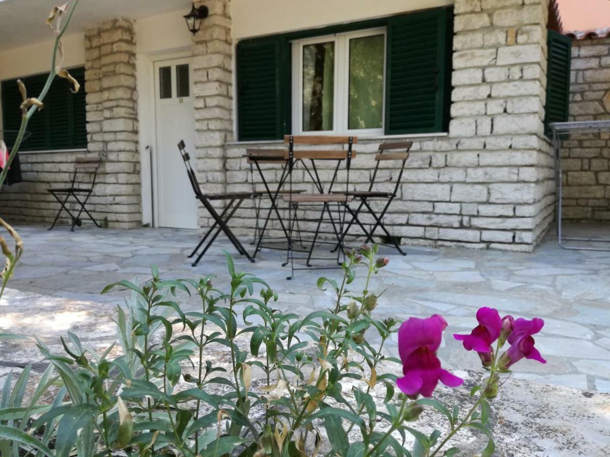 Rossi'S Studios Moraitika Zewnętrze zdjęcie